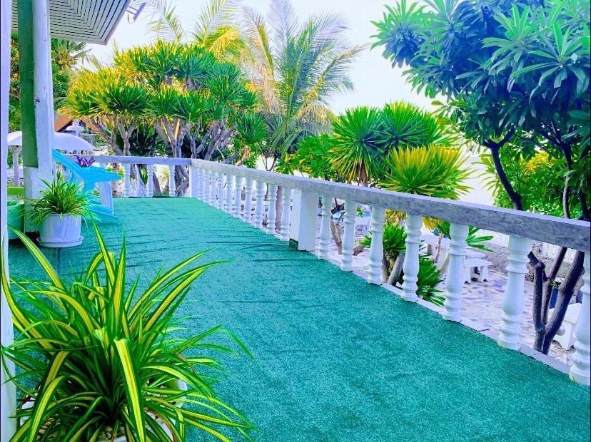 Rubtawan Sichang Resort Ko Si Chang Esterno foto