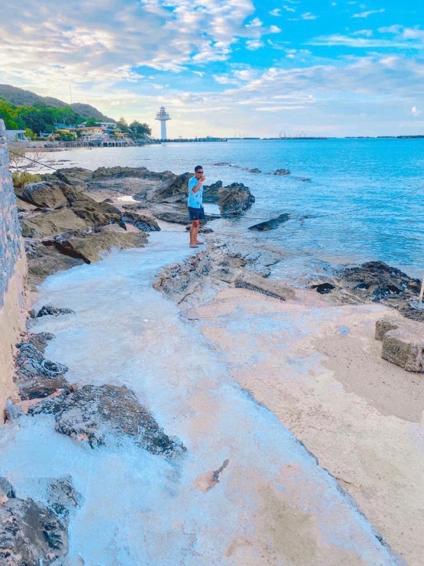 Rubtawan Sichang Resort Ko Si Chang Esterno foto