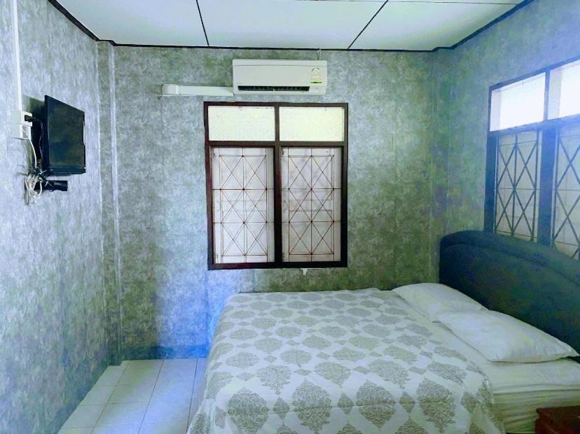Rubtawan Sichang Resort Ko Si Chang Esterno foto