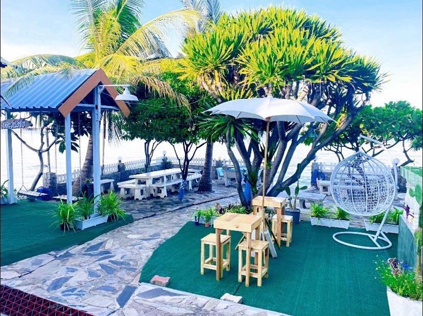 Rubtawan Sichang Resort Ko Si Chang Esterno foto