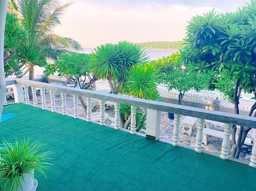 Rubtawan Sichang Resort Ko Si Chang Esterno foto