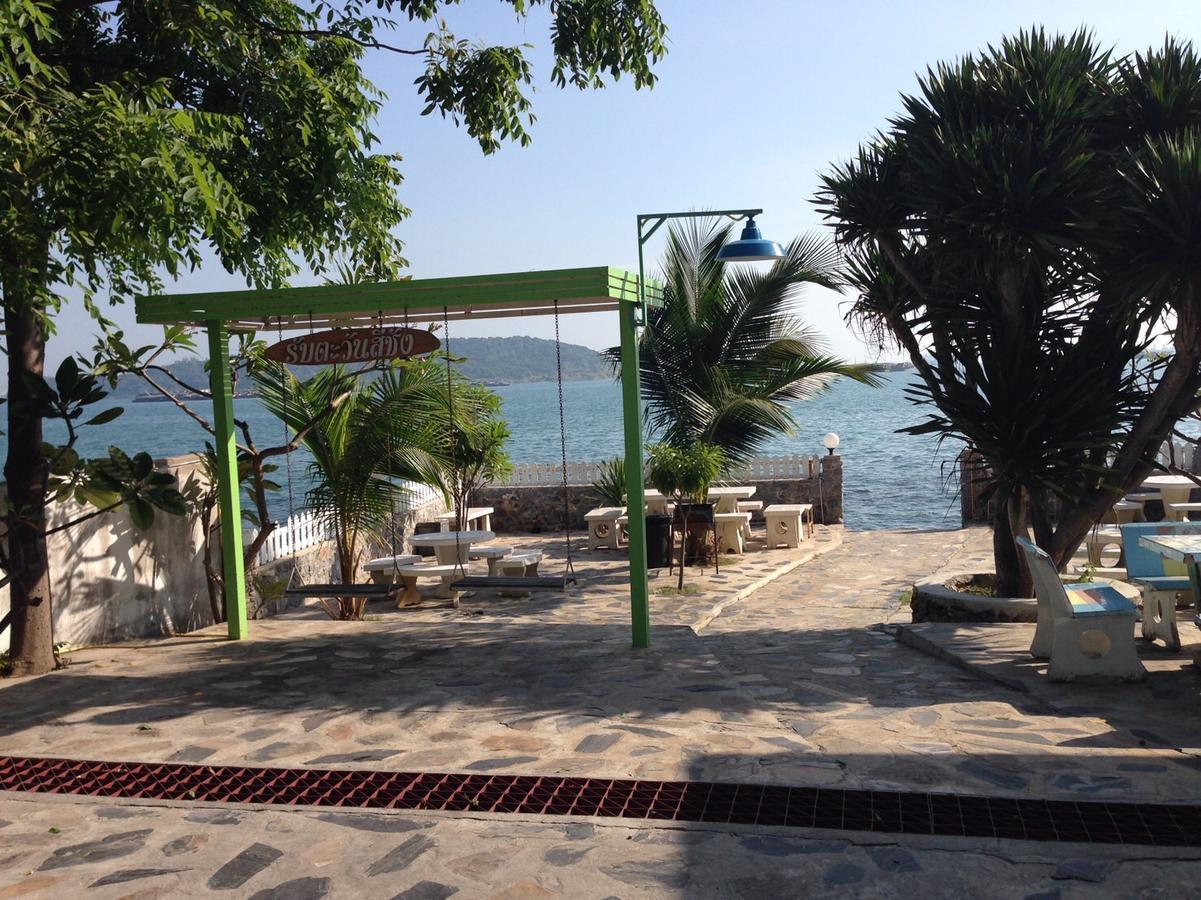 Rubtawan Sichang Resort Ko Si Chang Esterno foto