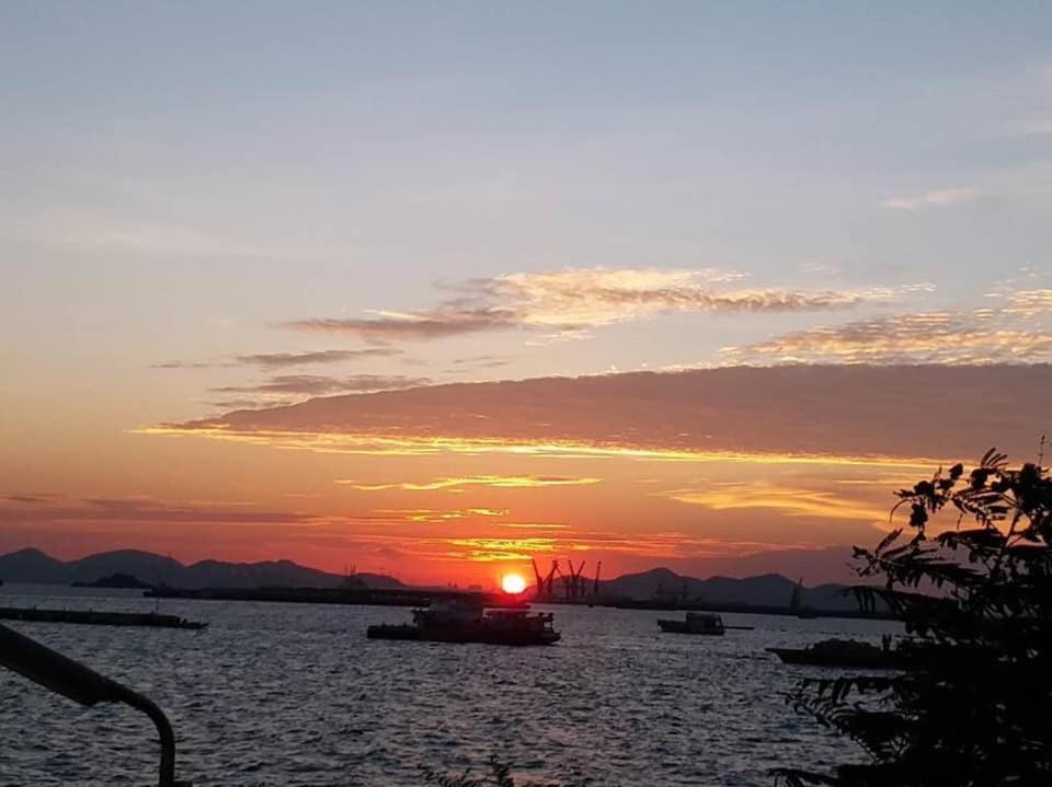Rubtawan Sichang Resort Ko Si Chang Esterno foto