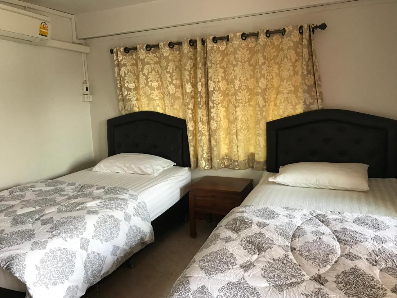 Rubtawan Sichang Resort Ko Si Chang Esterno foto