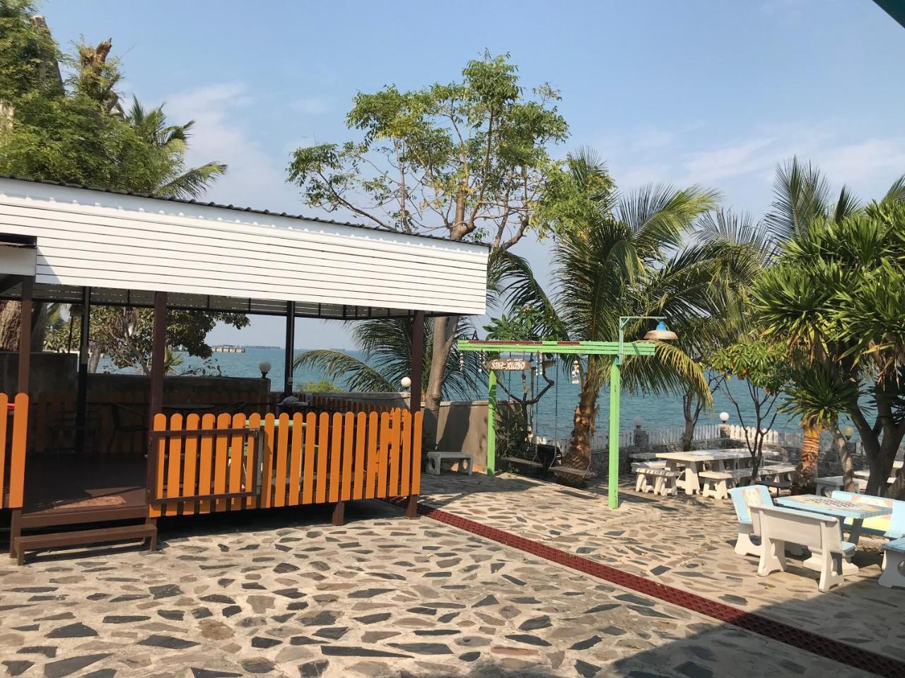Rubtawan Sichang Resort Ko Si Chang Esterno foto